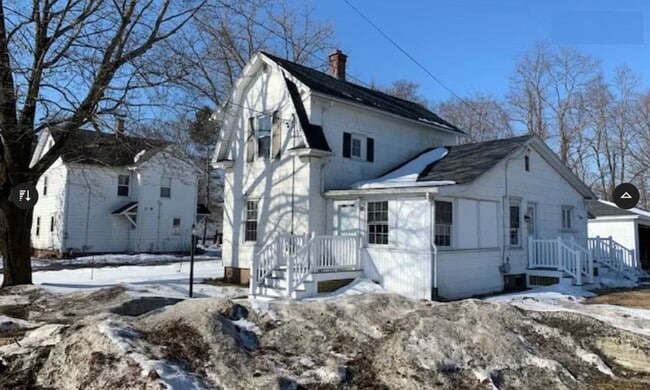 property at 72 Russell St