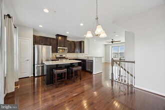 641 Washington Sq in Spring City, PA - Building Photo - Building Photo