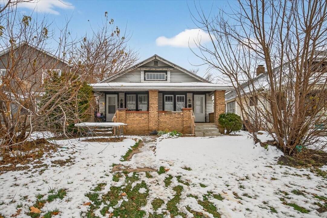 533-533 N Sherman Dr in Indianapolis, IN - Building Photo