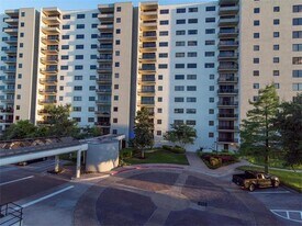 40 N Interstate Hwy 35 in Austin, TX - Building Photo