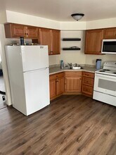 922 Chancelant Ct in Neenah, WI - Building Photo - Building Photo
