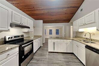 2330 Post Creek Ct in Marietta, GA - Building Photo - Building Photo