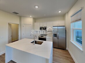 5976 Sycamore Pl St in St. Cloud, FL - Foto de edificio - Building Photo