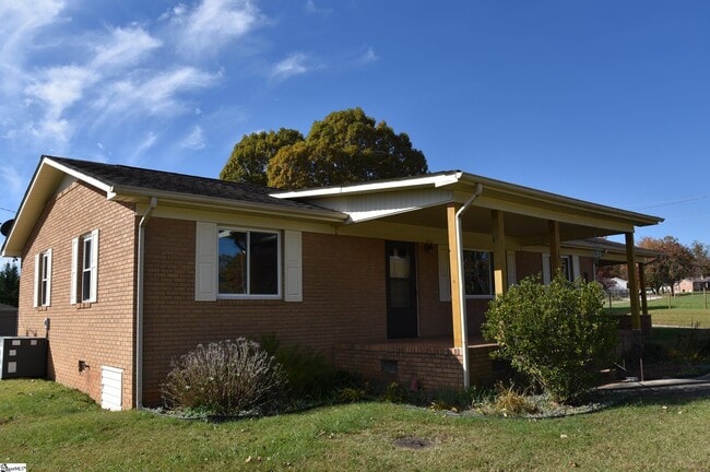 property at 143 N Hwy 101