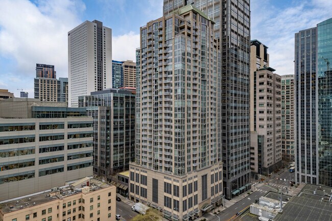 The Cosmopolitan in Seattle, WA - Foto de edificio - Building Photo