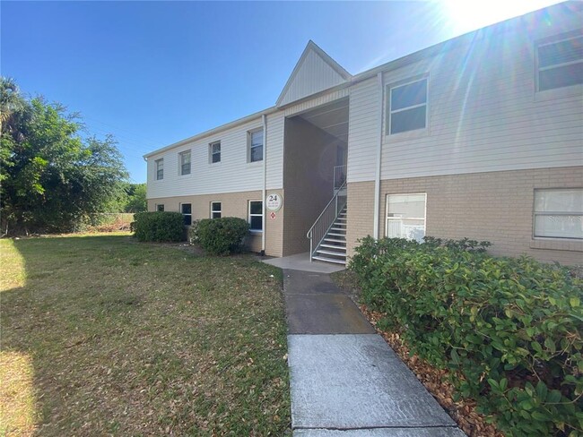 property at 7210 N Manhattan Ave