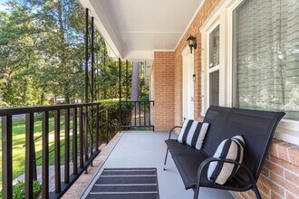 2611 N Oakridge Cir in North Charleston, SC - Building Photo - Building Photo