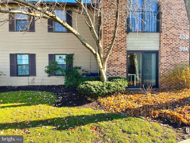 property at 39 Sumac Ct