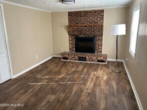 178 Rosalyn Rd in Rockingham, NC - Foto de edificio - Building Photo