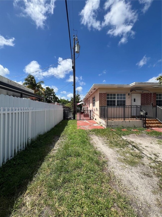 property at 275 W 16th St