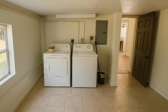 32811 CR-473 in Leesburg, FL - Foto de edificio - Building Photo