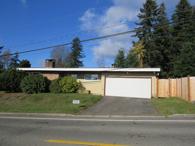 10308 NE 190th St in Bothell, WA - Foto de edificio - Building Photo