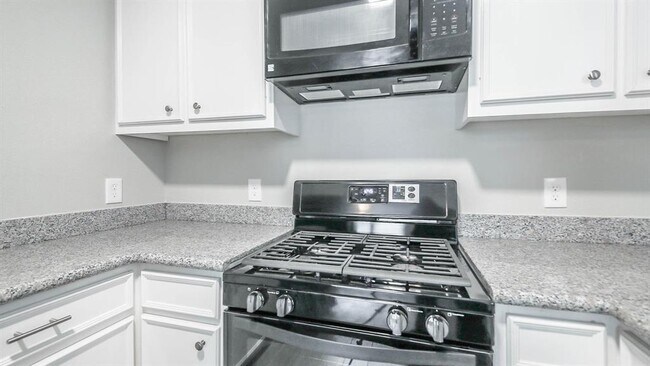 211 N Milby St photo'