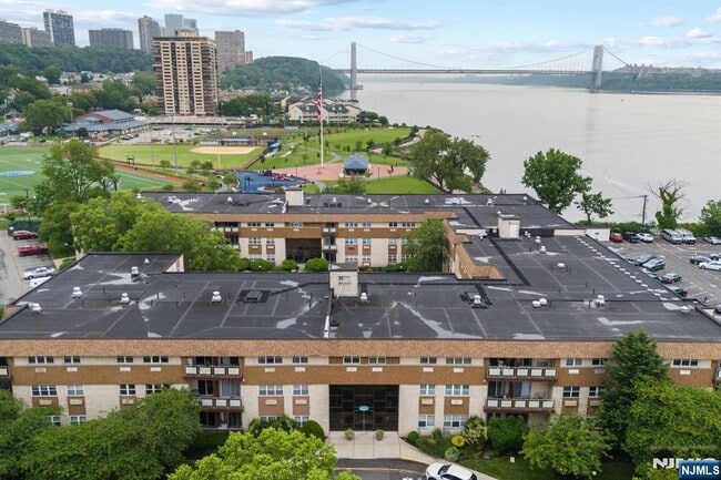 property at 1111 River Rd