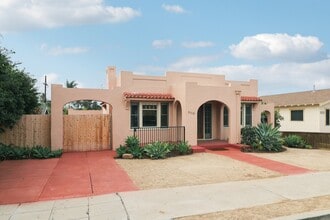 3114 Bancroft St in San Diego, CA - Foto de edificio - Building Photo