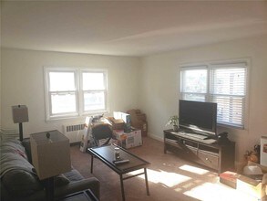601 Shore Rd-Unit -2A in Long Beach, NY - Building Photo - Building Photo