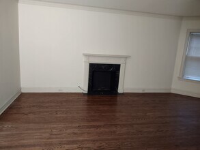 7219 N Wolcott Ave, Unit 1 in Chicago, IL - Building Photo - Building Photo