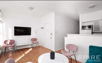 51 Avenue B in New York, NY - Building Photo - Building Photo