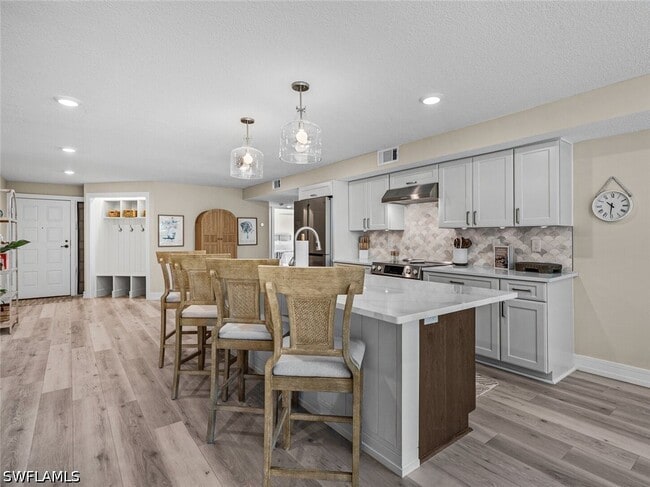 property at 4082 Belair Ln