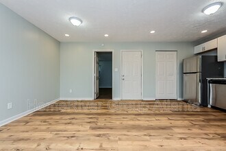 3422 Eisenhower Cir SE in Atlanta, GA - Foto de edificio - Building Photo