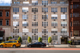 344 W 23rd St in New York, NY - Foto de edificio - Building Photo