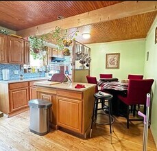 1523 River St in Boston, MA - Foto de edificio - Building Photo