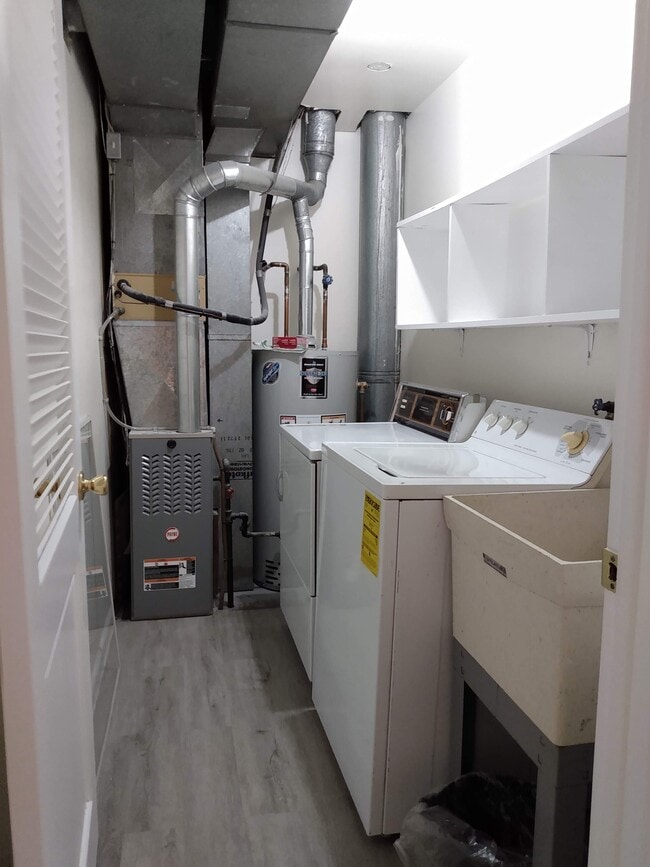 207 Mead St, Unit 2