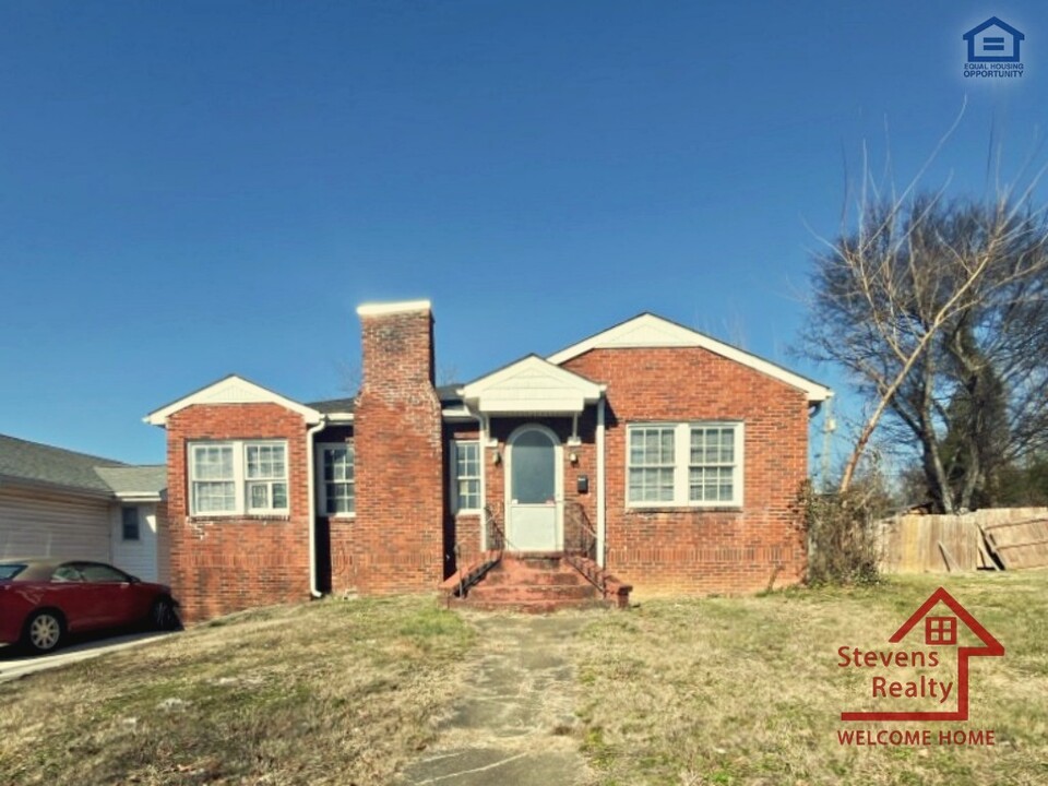 2607 E 5th Ave in Knoxville, TN - Building Photo