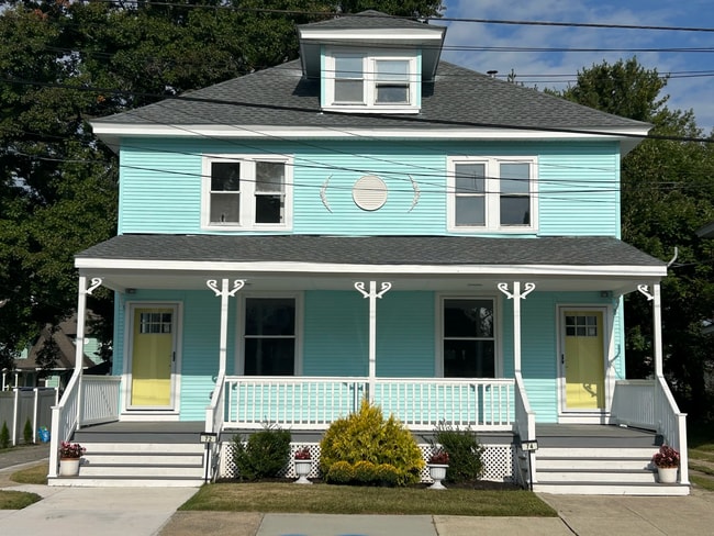 72 Delaware Ave in Penns Grove, NJ - Foto de edificio - Building Photo