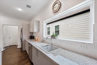 1333 W 22nd St in Houston, TX - Building Photo - Building Photo