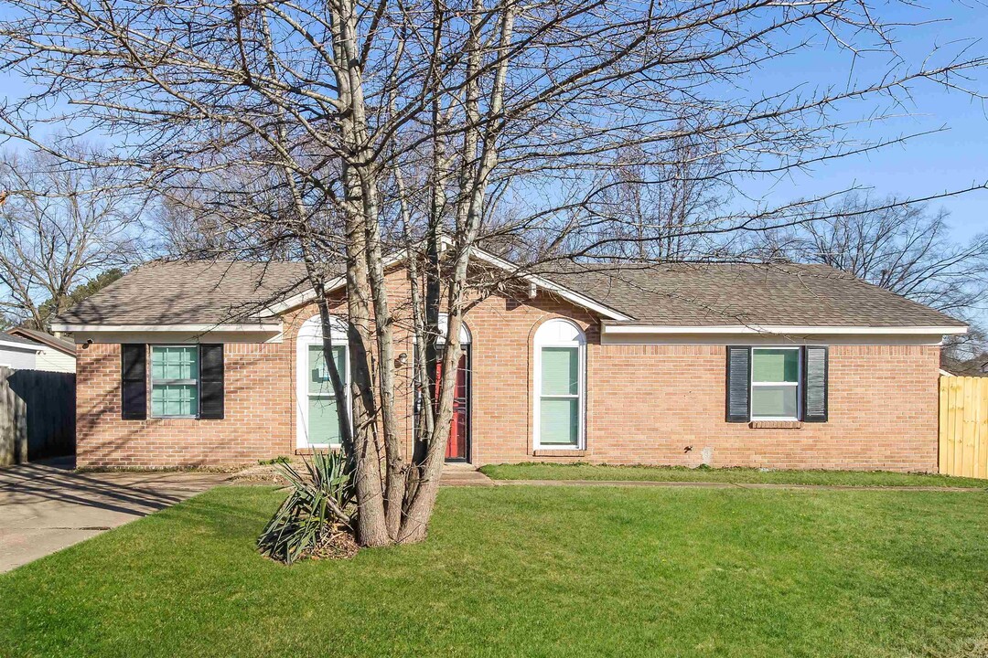 4014 Stowe St in Memphis, TN - Building Photo