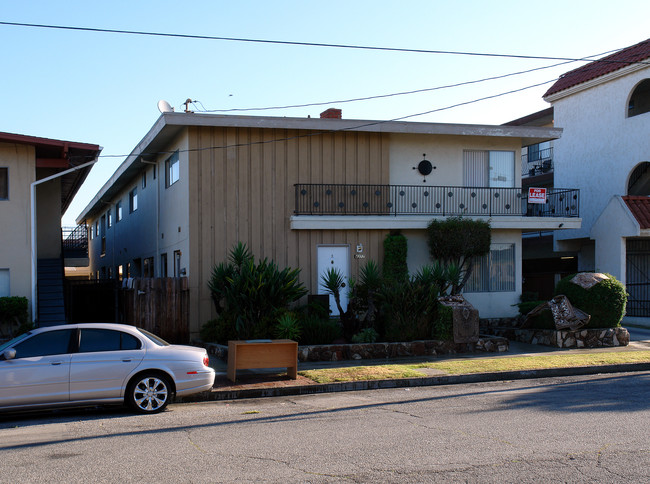 4377 W 134th St in Hawthorne, CA - Building Photo - Building Photo