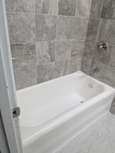 6308 Ogontz Ave, Unit I102 in Philadelphia, PA - Foto de edificio - Building Photo