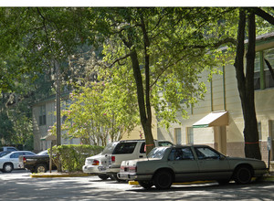 Centerpoint Apartments in Gainesville, FL - Building Photo - Building Photo