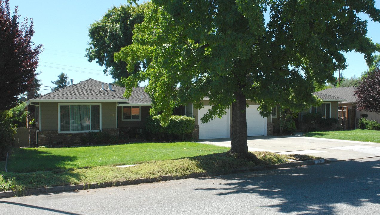 1116 Doralee Way in San Jose, CA - Building Photo