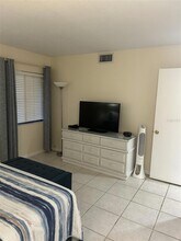 17710 Gulf Blvd, Unit 102 in Redington Shores, FL - Building Photo - Building Photo