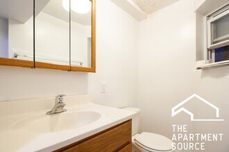 826 W Dakin St in Chicago, IL - Building Photo - Building Photo