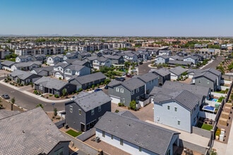 Cyrene at Estrella II (New) in Goodyear, AZ - Building Photo - Building Photo