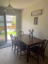 1302 NE Tucson Way in Bend, OR - Building Photo - Building Photo