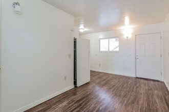 Miramonte Apartments in Tucson, AZ - Foto de edificio - Building Photo