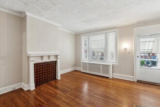 6227 Addison St in Philadelphia, PA - Foto de edificio - Building Photo