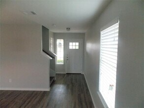 13323 Ambrosa Dr in Houston, TX - Building Photo - Building Photo