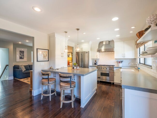 property at 4 Santa Cruz Ct