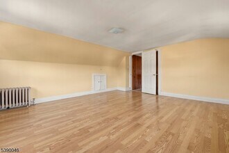 7 Ernest St in Nutley, NJ - Building Photo - Building Photo