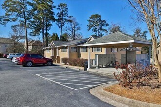 1468 Briarwood Rd NE in Brookhaven, GA - Building Photo - Building Photo