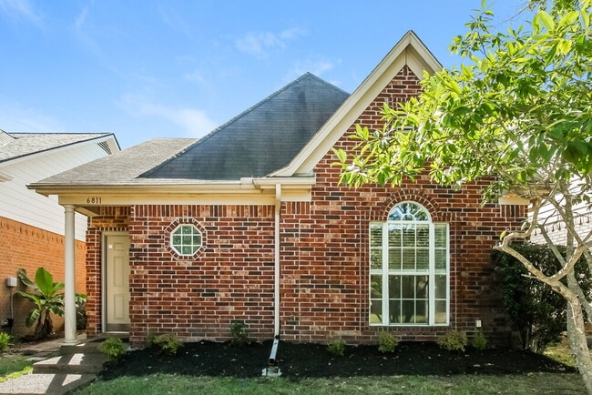 property at 6811 Seaside Dr