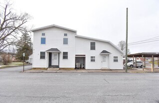 25-27 Grant St in Beech Creek, PA - Building Photo