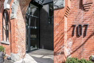 707 Willow Ave in Hoboken, NJ - Building Photo - Building Photo