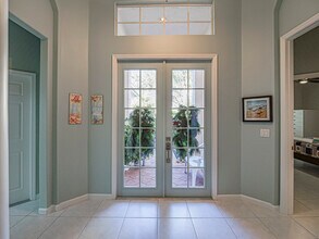 978 Island Club Square in Vero Beach, FL - Building Photo - Building Photo