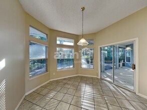 357 Maplewood Dr in Jacksonville, FL - Building Photo - Building Photo